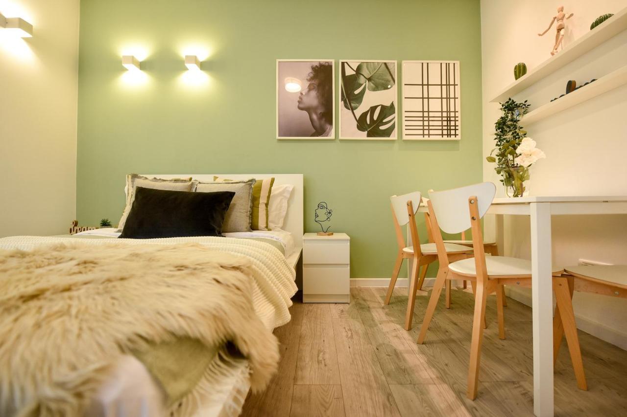 Spacious 1Br In The City Center - Amazing For Extended Stays Boekarest Buitenkant foto