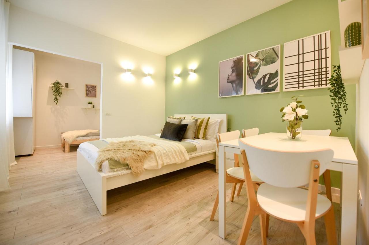 Spacious 1Br In The City Center - Amazing For Extended Stays Boekarest Buitenkant foto
